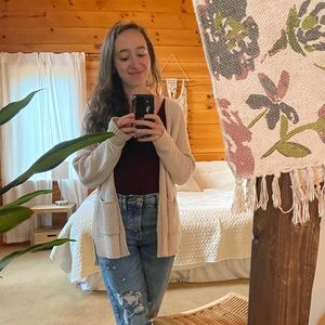 Meet your Posher, Elizabeth